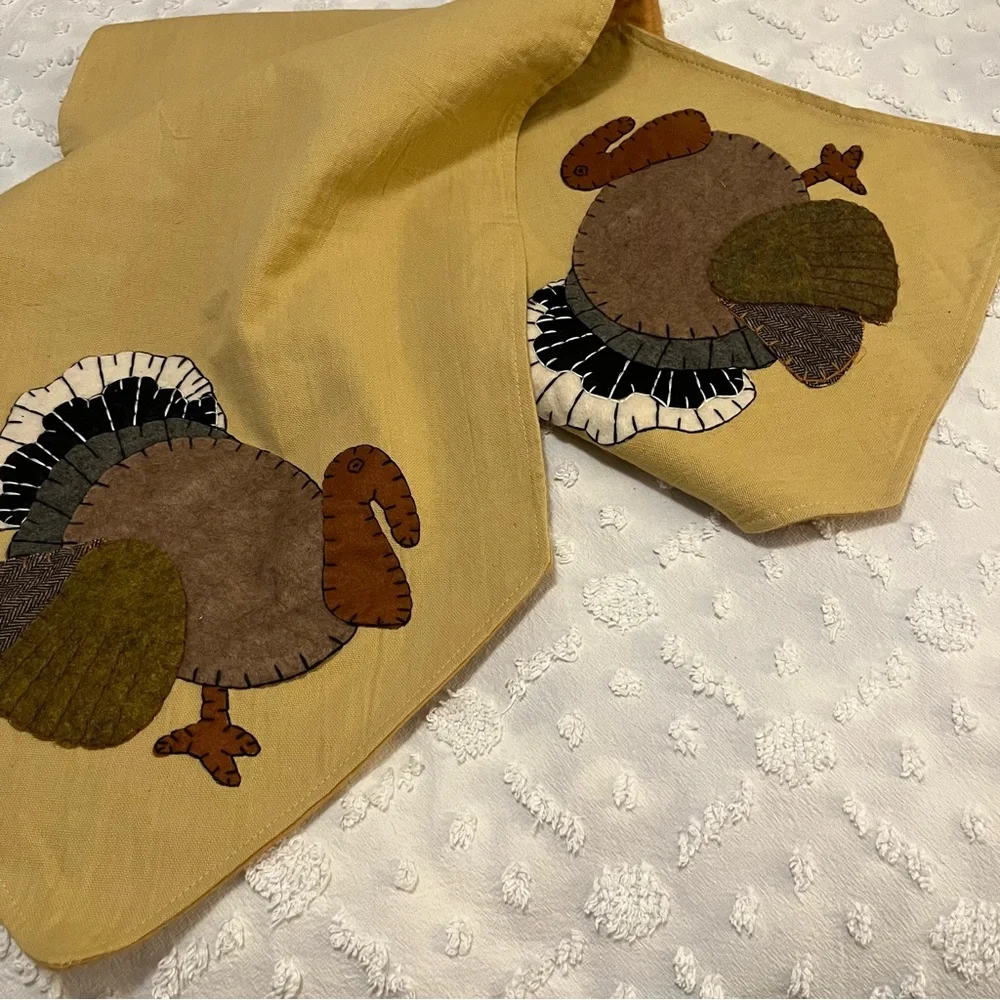 Thanksgiving Pumpkin Themed Dishtowels Turkey Appliqués Table Runner Bundle